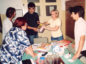 ДОБРОДОШАО ШКОЛСКИ ПРИБОР crveni-krst-pribor.jpg