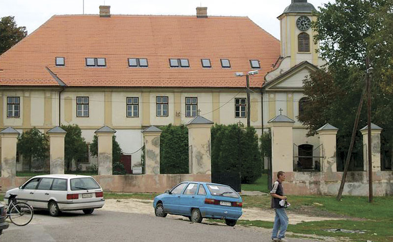 Руски двор, Шид