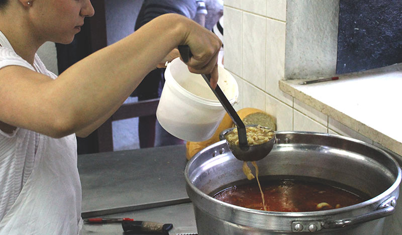 За потребе становника Шида ова кухиња дневно скува 380 оброка