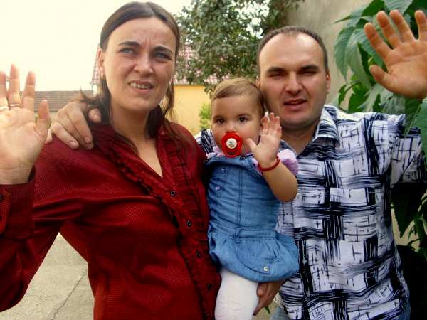 Срећна породица Прерадовић, Шид